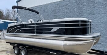 2023 lowe ss230W pontoon boat for sale in east tennessee
