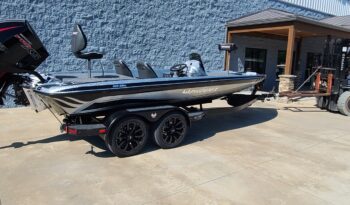 2025 Phoenix 920 Elite 1