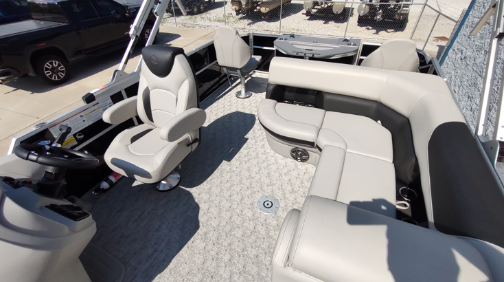 2025 Southbay 220F LE