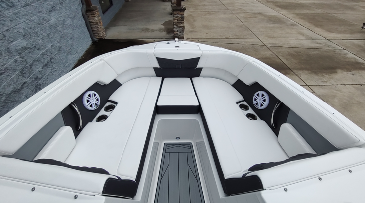 2025 Monterey M-22