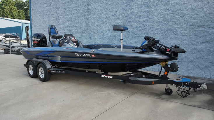 2016 Triton 20 TRX Patriot
