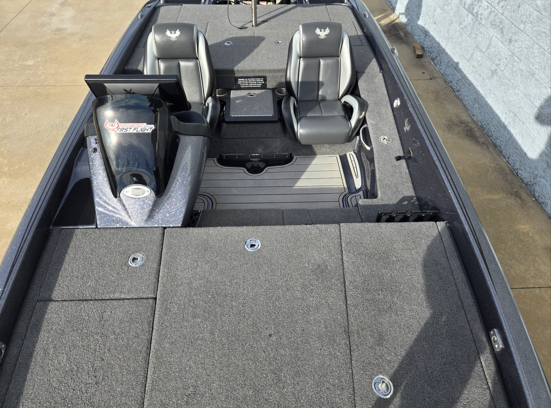 2023 Phoenix 920 Elite