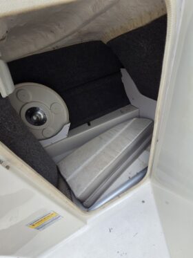 2004 Sea Ray 200 Sundeck