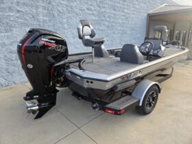 2027 Vexus AVX1880C