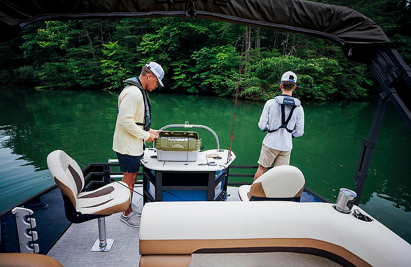 lowe-sf-214-pontoon-boat-2025-4b9a6656br-lr